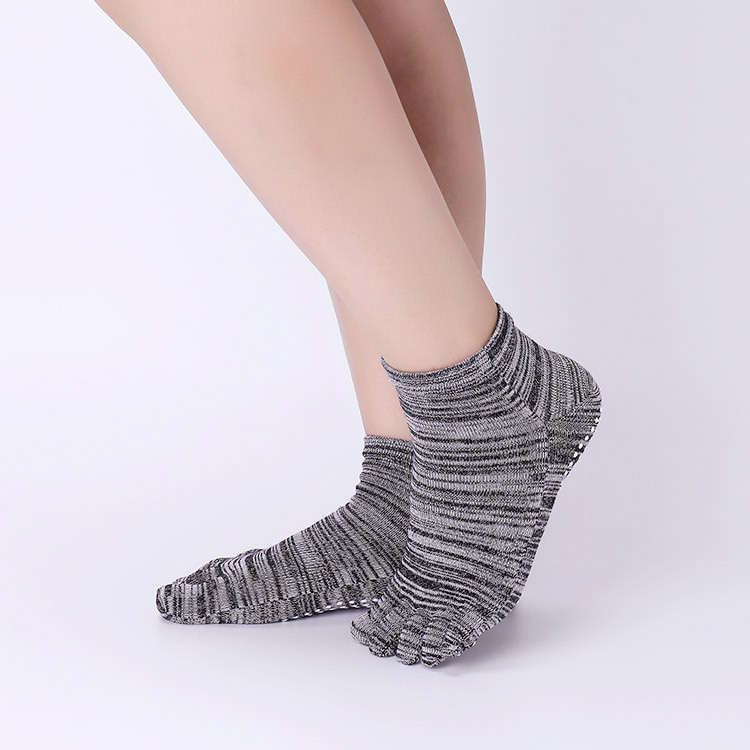 Non-Slip Yoga Socks with Grips - đánh giá và giá Pilates Yoga Grip Socks